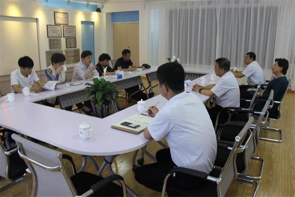 与会辅导座谈互换3.jpg 与会辅导座谈互换3.jpg