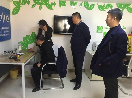 白塔区政协主席视察工作2.jpg 白塔区政协主席视察工作2.jpg