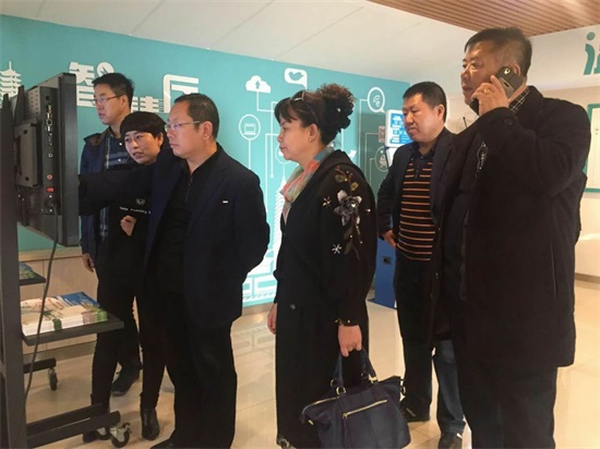 白塔区政协主席视察工作3.jpg 白塔区政协主席视察工作3.jpg