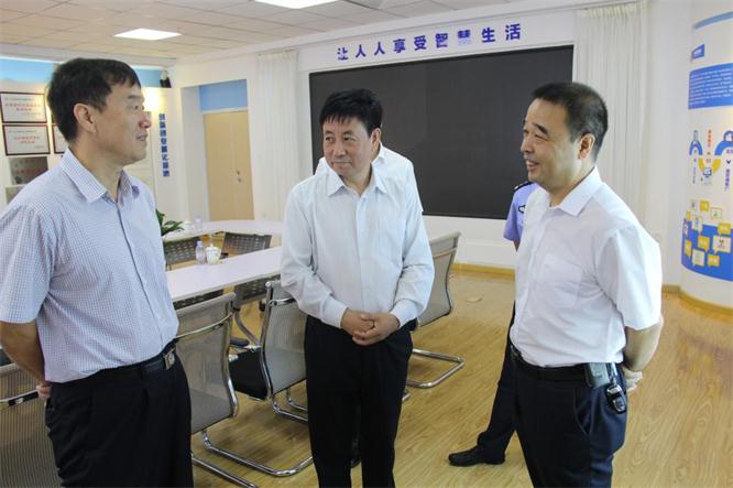 参与调研2.jpg 参与调研2.jpg