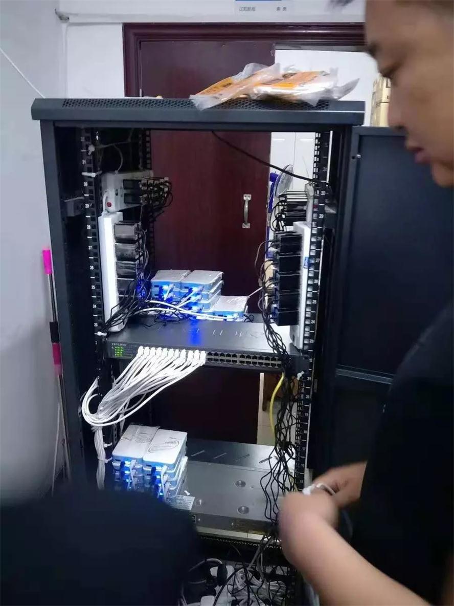 设置整顿好的51云开票服务区.jpg 设置整顿好的51云开票服务区.jpg