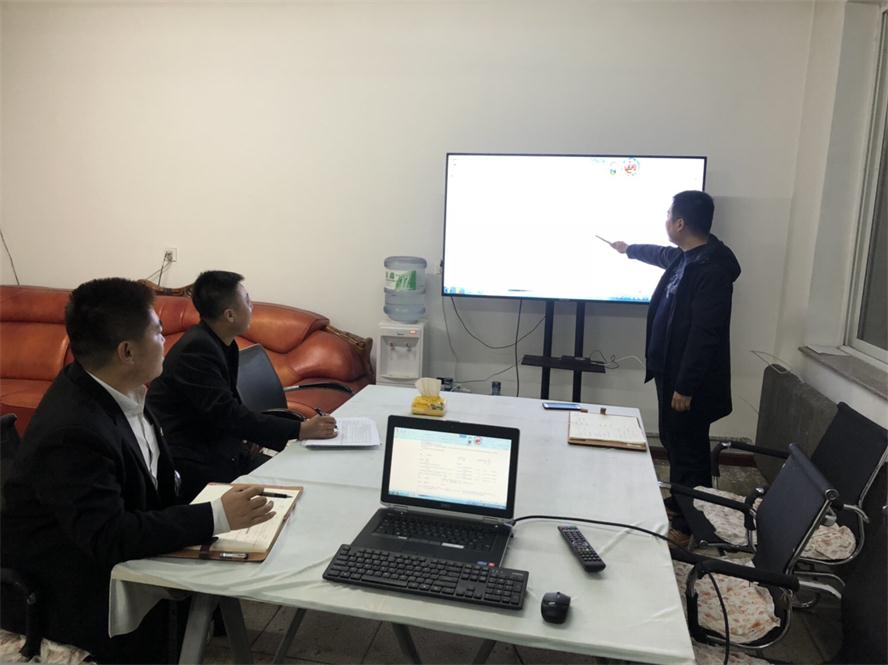 奔走的路上，我们一路成长