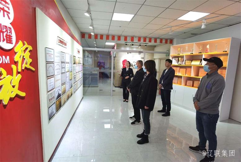 新疆巴克图经开区招商局辅导光临SA视讯集团调查